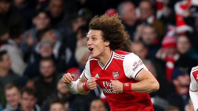 Kouzelník David Luiz. V karanténě překvapil fanoušky magickým trikem