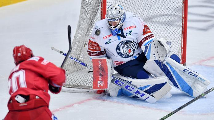 Pešán dal na soupisku jen 25 hráčů, tři na dopsání teprve čekají