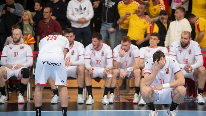 Čeští házenkáři boj v makedonském pekle nezvládli. Na MS nepoletí