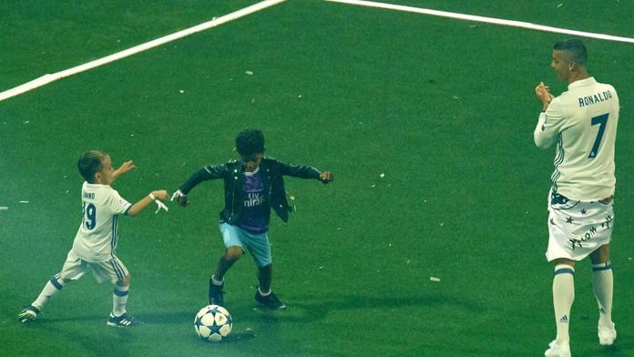 VIDEO: Malý Cristiano potěšil tátu: Jak si povodil malého Modriče?