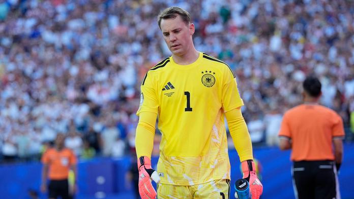 V kabině Německa to během MS vřelo. Vše měl způsobit Neuerův návrat