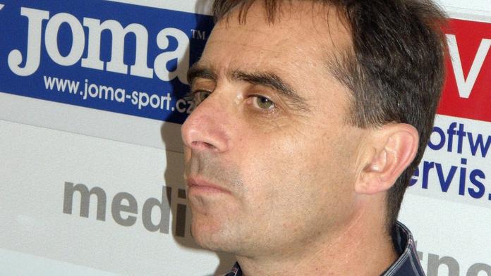 Bývalý trenér Hřídel zbil expřítelkyni, soud ho potrestal podmínkou