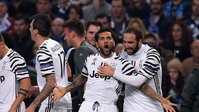 Dani Alves se loučí s Juve, namířeno má prý za Guardiolou!