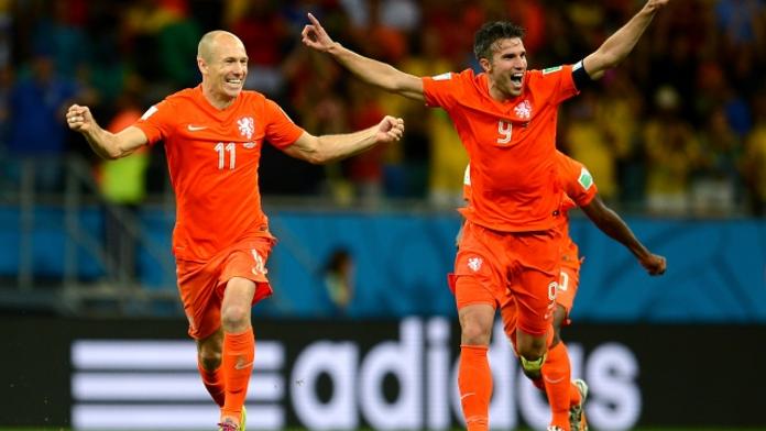 Robin van Persie uklidnil fanoušky: Těším se, až se vrátím!