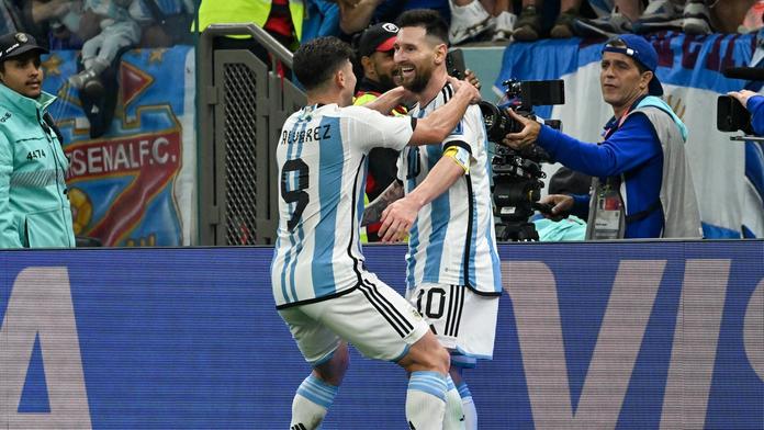 Álvarez chtěl před lety fotku s Messim, teď spolu vystříleli Argentině finále MS