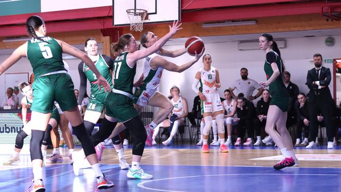 Basketbalistky Ostravy chtějí odčinit debakl, v Brně zabojují o návrat do série