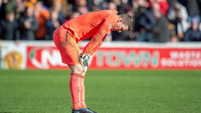 Šílená hrubka! Náhradník za Zlámala potopil Hearts