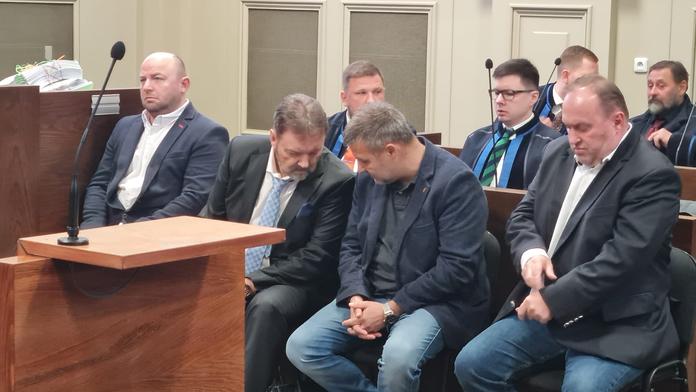 Bývalý rozhodčí Grímm se přiznal k přijetí úplatku. Berbr jeho výpověď shodil