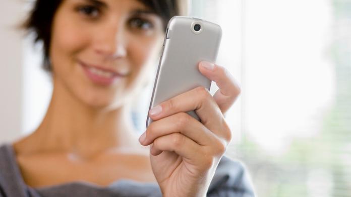 Ušetříme! Evropa rozhodla: Už žádné poplatky za roaming v EU!