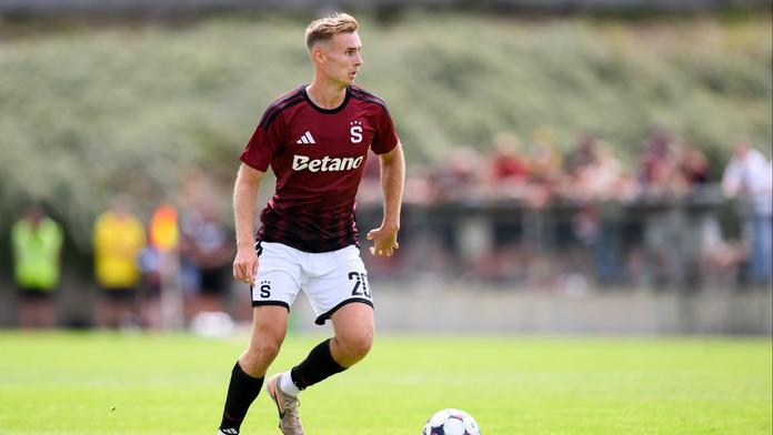 Trable Sparty na soustředění: Zraněná posila, Karabce trápí střevní potíže