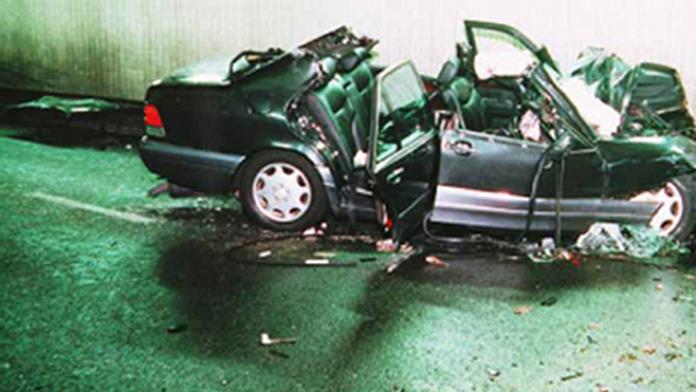 Britové v šoku: Auto, ve kterém zemřela Diana, chtějí vystavit!