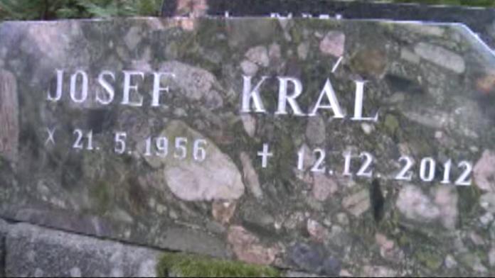 Zemře 12. 12. 2012: Našli jsme ho, hlásí policie. Proč si nachystal hrob?