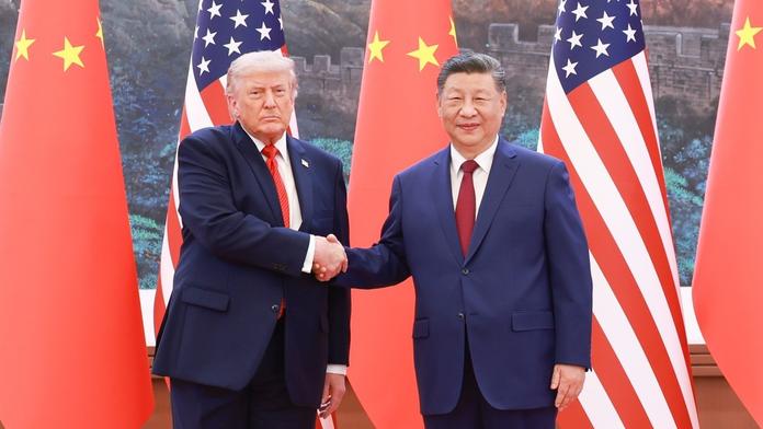 Chaos při setkání Trumpa se Si Ťin-pchingem. Táhni odsud, ozvalo se