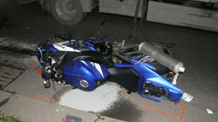 Řidič srazil na Blanensku motorkáře a ujel, policie žádá o pomoc