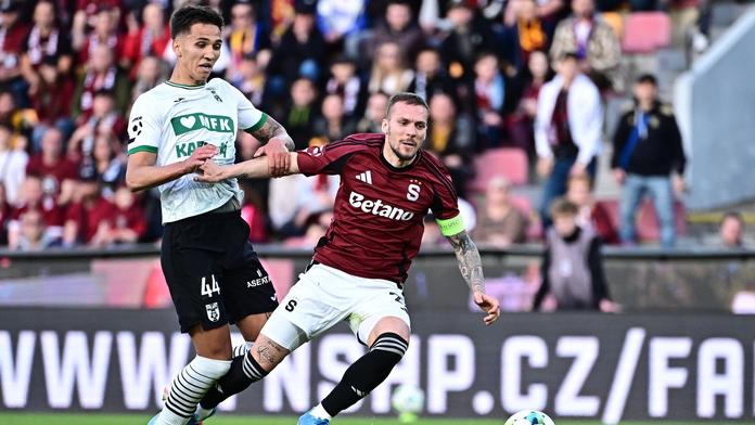 První zápas Karviné po skandálu: Upravené dresy, kouč odhalil, co je se Šigutem
