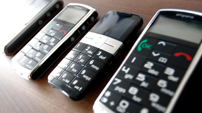 Tisíce lidí si dnes vypnou mobily. NA PROTEST!