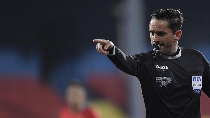 UEFA rozhodla! Rozhodčí byl za rasistickou poznámku suspendován