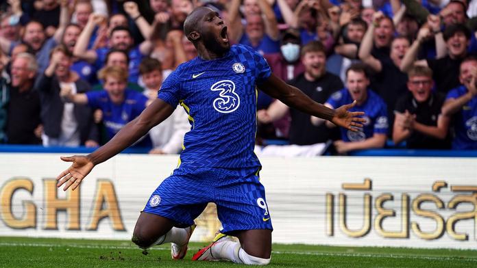 Lukaku dovedl Chelsea k výhře, úspěšný byl také Arsenal. Král zatím nenastoupil