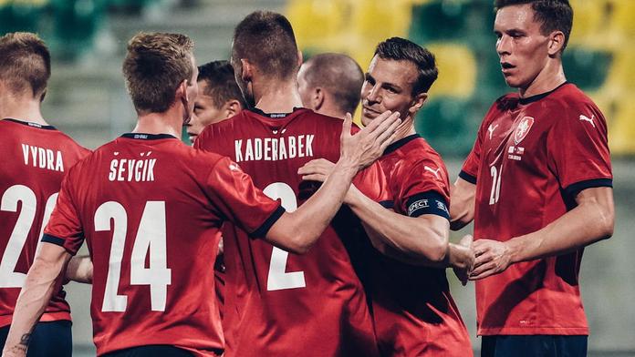 Velšané před zápasem pokleknou, Češi projeví respekt jinak