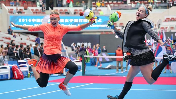 Lucie Šafářová si zahraje o titul! Japonky ale vzdorovaly