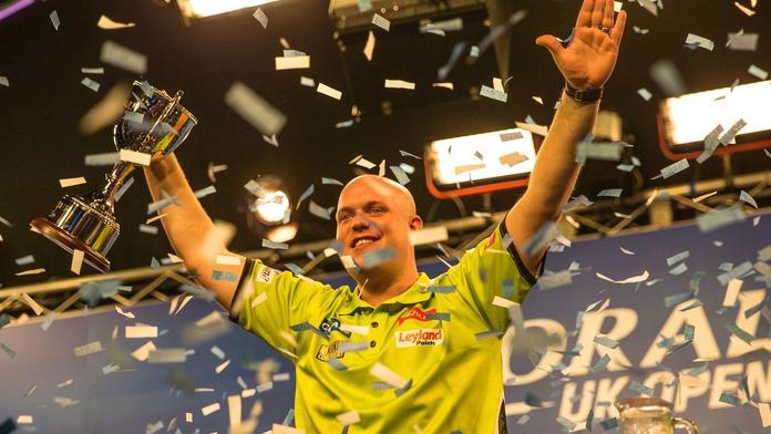 Šipkařský turnaj UK Open: O titul budou hrát profíci i amatéři!