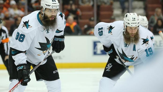Vousáči z NHL Burns a Thornton museli úplně do naha! FOTO