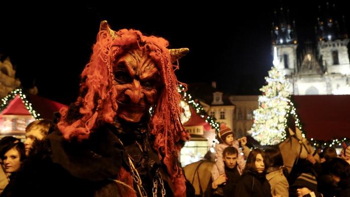 Strašení dětí čerty nemá smysl, říkají psychologové. Může to narušit vztah s rodiči
