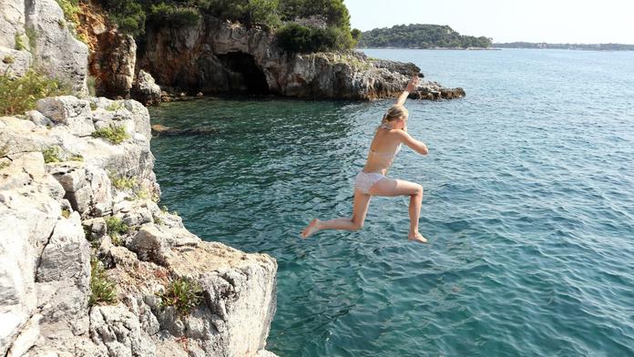 Dovolená v Chorvatsku málem stála turistku život. Udělala zásadní chybu