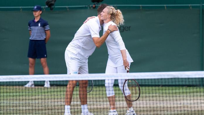 Siniaková je opět ve finále Wimbledonu. Poprvé si zahraje o titul v mixu