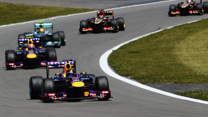 F1 ON-LINE: Vettel vyhrál Velkou cenu Německa, poprvé slaví doma