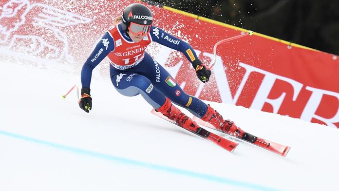 Bude mít Ledecká o soupeřku méně? Goggiaová se zranila mimo trať