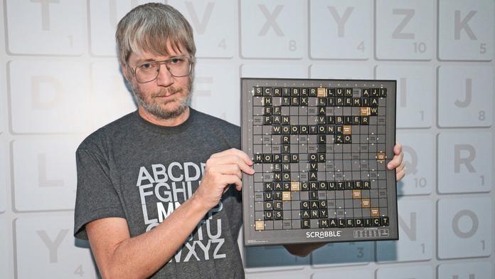 Scrabblový génius vyhrál mistrovství světa ve španělštině. Španělsky neumí