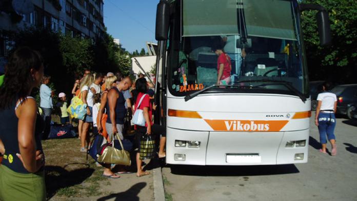 Slovenský autobus sjel do pole, 12 zraněných