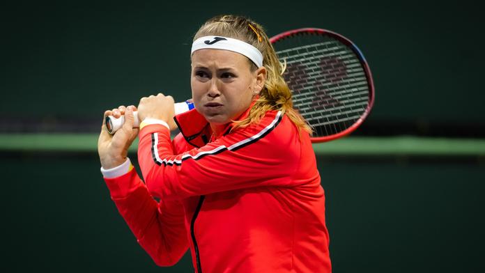 Bouzková otočila zápas a nadělila i kanára. Končí Siniaková a Martincová