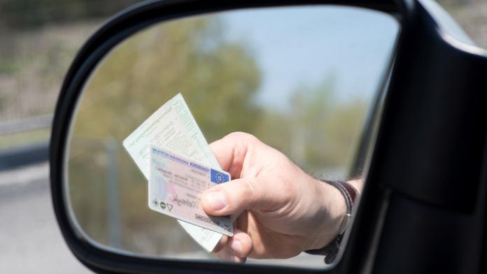 Vrať řidičák a dostaneš statisíce. Evropská země přišla s revoluční nabídkou