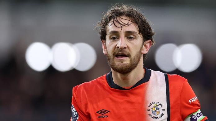 Šílené zprávy z Premier League. Během utkání zkolaboval kapitán týmu