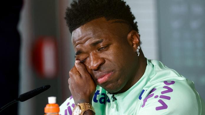 Vinícius se na tiskové konferenci rozbrečel