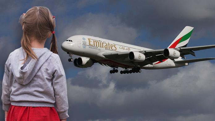 Dívka (7) upadla na palubě airbusu do kómatu. Po chvíli zemřela
