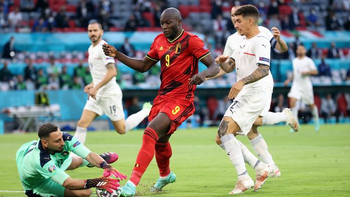 Lukaku se dostal do velké šance už ve druhé minutě