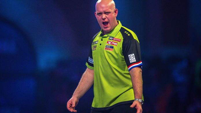 I mistr tesař se někdy utne. Van Gerwen předvedl šílenou minelu