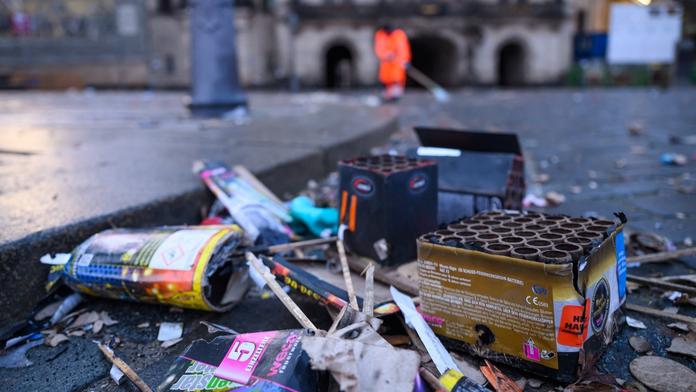 Černý silvestr v Německu. Při odpalování pyrotechniky tam zemřelo pět lidí