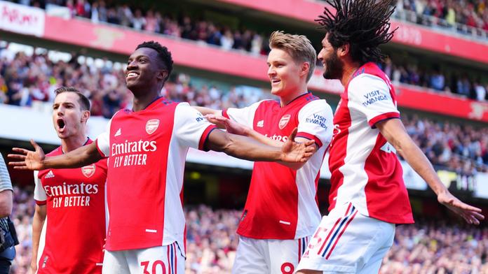 Arsenal se výhrou přiblížil Lize mistrů, uspěl i West Ham se Součkem na lavičce