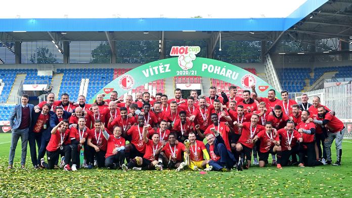 Los MOL Cupu: Obhájce jede na hřiště Velvar, Sparta do Brna