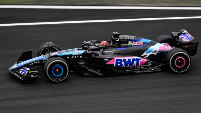 Esteban Ocon v monopostu Alpine