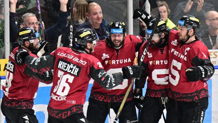 Sparta si vynutila sedmý zápas! Rozhodl kapitán Chlapík
