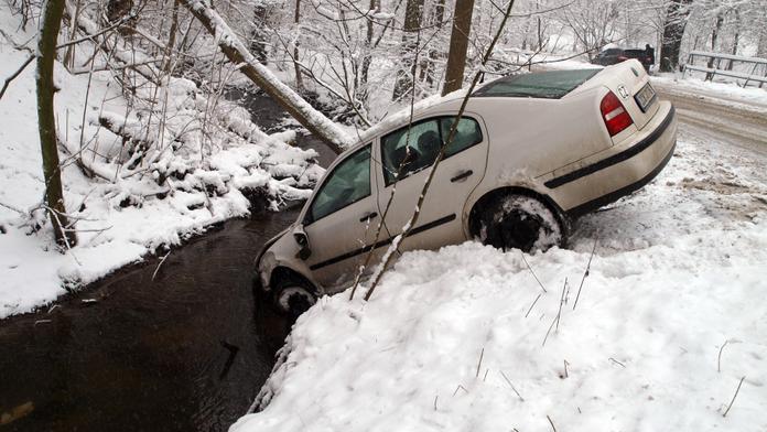 RADY ODBORNÍKA: Jak vybrat auto na hory. Na co si dát pozor?