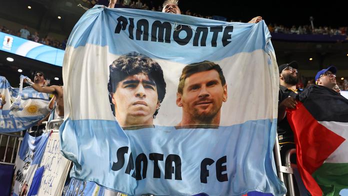 Messi, nebo Maradona? České fotbalové osobnosti mají jasno! Švancara věští divočinu s Anglií