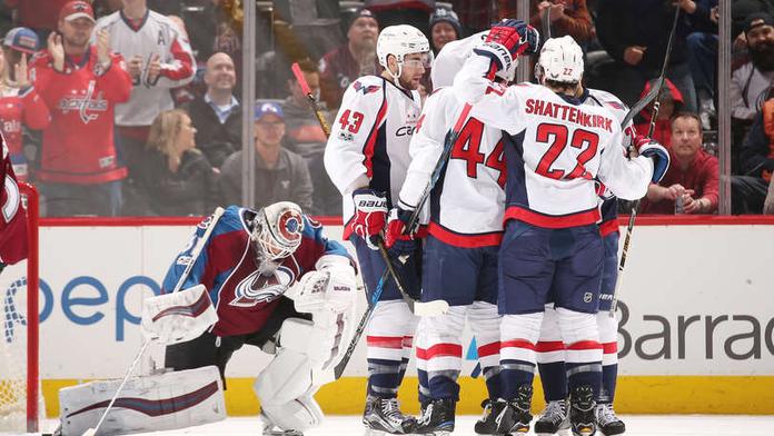 Washington dál válcuje soupeře a pojistil si vedení v NHL