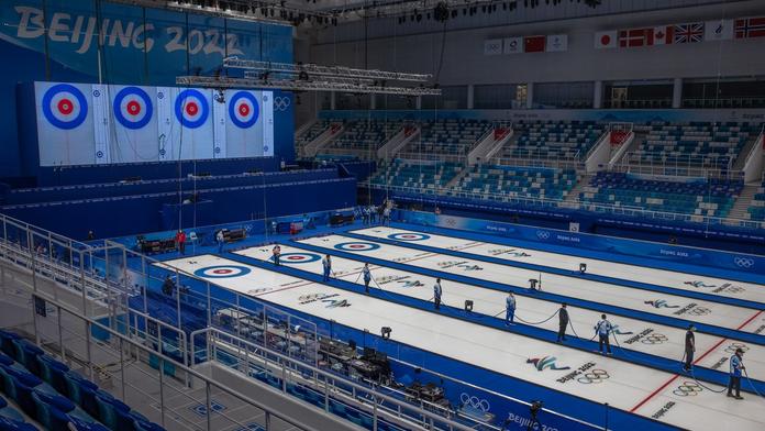 Začínají olympijské hry v Pekingu: Do akce jdou v první den curleři Paulovi