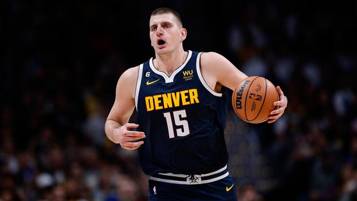 Hvězdný Jokič dominoval. Dal triple double a překonal rekord NBA